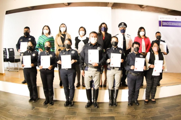 Policías de San Andrés Cholula reciben certificación en atención turística