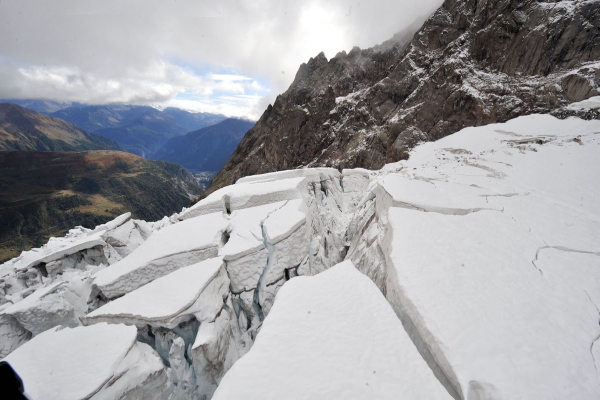 Sube el número de muertos por deslizamiento de glaciar en los Alpes italianos