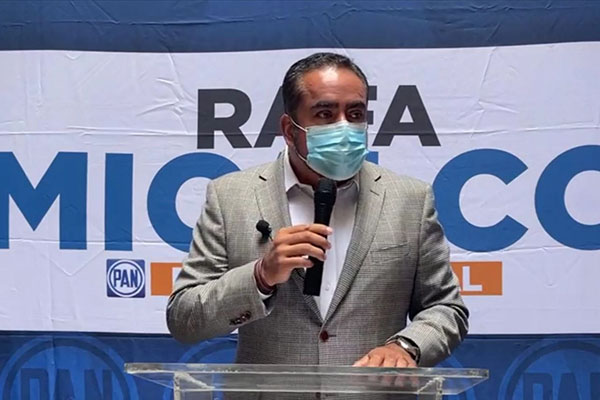 Exhorta Rafael Micalco al IEE a vigilar actos anticipados de campaña