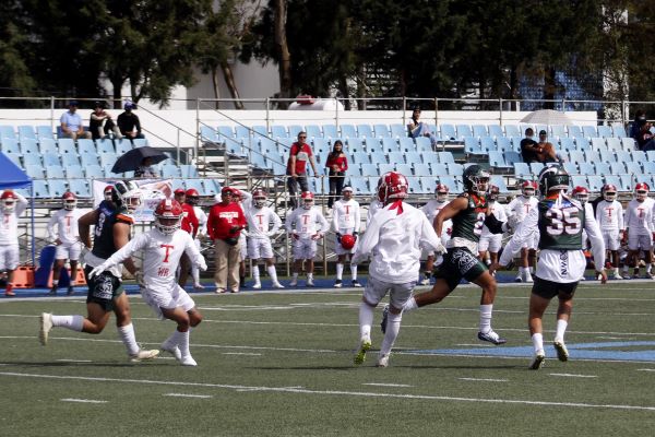 En la BUAP, equipos de futbol americano miden fuerzas en el “Torneo 7vs7”