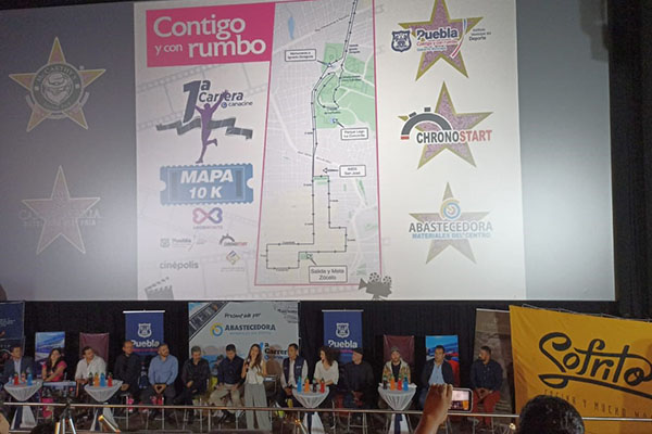 Presentan playera y medallas para la carrera Canacine en Puebla