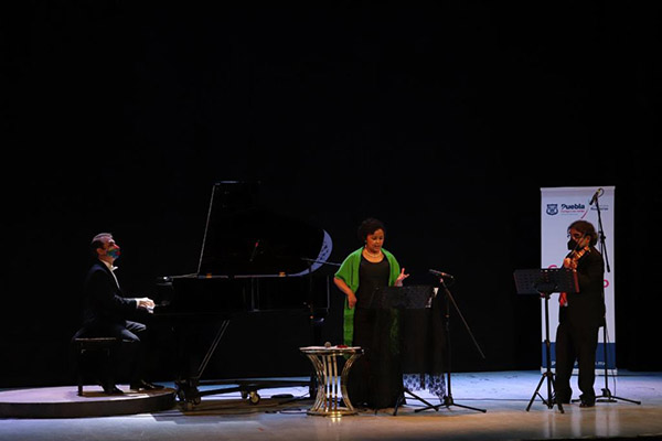 Concierto recauda tonelada y media de comestibles a beneficio del Banco de Alimentos