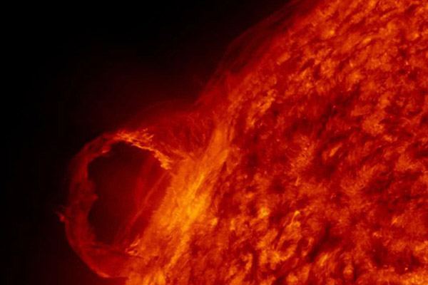 La tormenta solar que impactará hoy a nuestro planeta