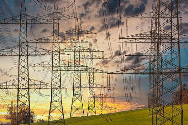 Imparable el alza en precios de electricidad en Europa