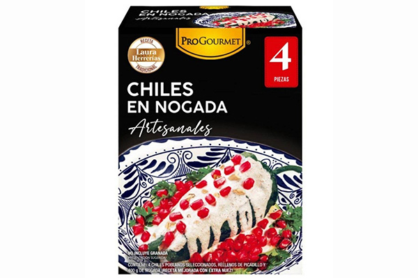 Sin capear y envasado al vacío, los chiles en nogada “originales” de Sam