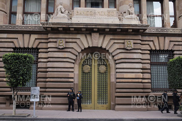 México tiene un entorno incierto para su recuperación económica, advierte Banxico