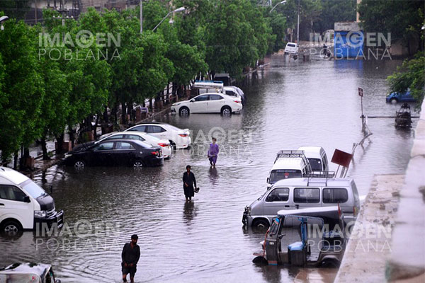 Inundaciones en Pakistán dejan 34 muertos y 50 heridos en 24 horas