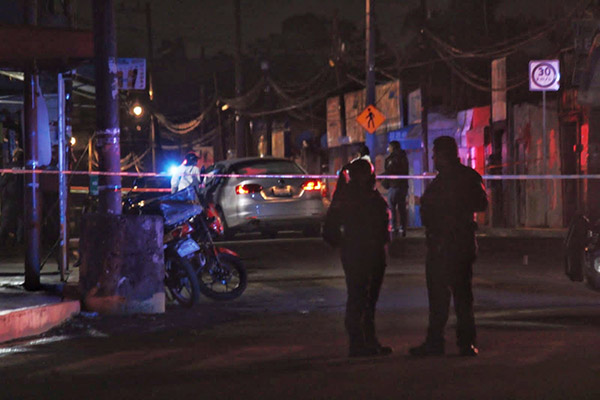 Acribillan a un hombre en ataque directo; hay dos heridos