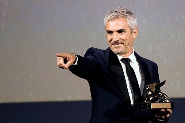 Alfonso Cuarón alerta por sujeto que ha usurpado su identidad para estafar
