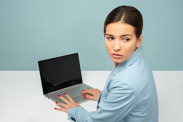Casi 7% de las mexicanas ha sido víctima de violencia digital: ENDIREH