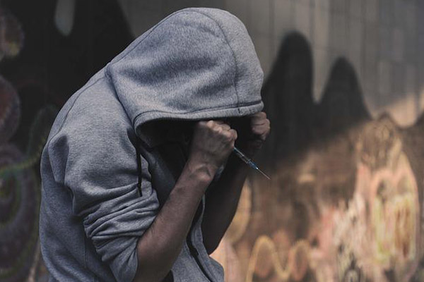 "Drogas" a menos de 100 pesos: del fácil acceso a la adicción