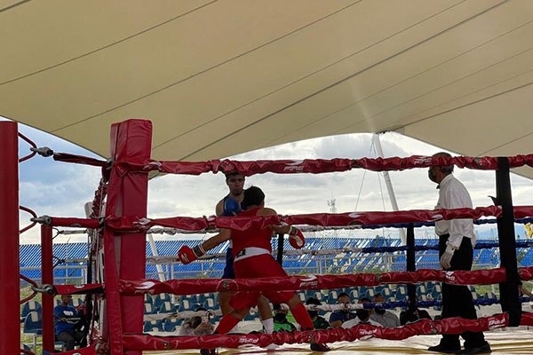 Llevan a cabo primera función del torneo de boxeo Guantes de Oro Puebla 2022