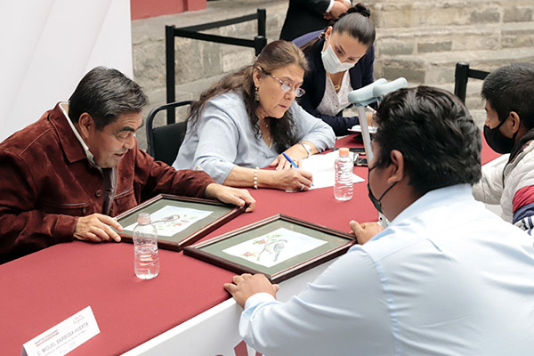 Barbosa reitera apoyo del gobierno estatal a educación y ciencia