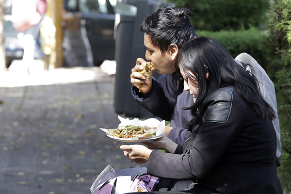 Comida chatarra, el “sabroso” vicio que pone en riesgo a mexicanos
