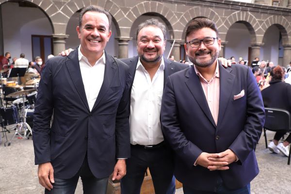 El tenor Fernando de la Mora invita al espectáculo internacional “México Suena a lo Grande”