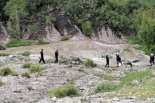 Rescatan cuerpo de pastorcito arrastrado por el río
