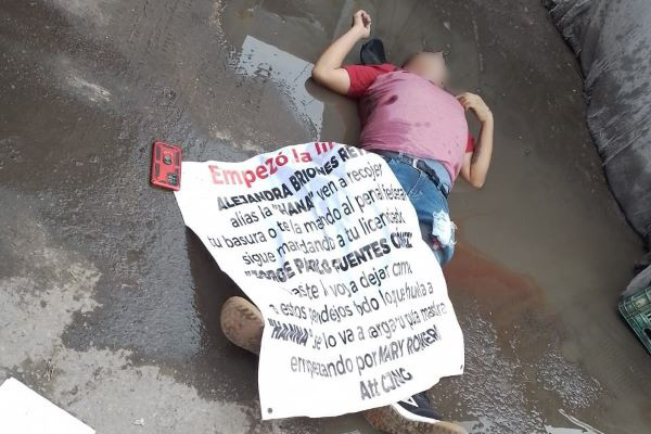 Ejecutan a un hombre dentro del mercado Morelos