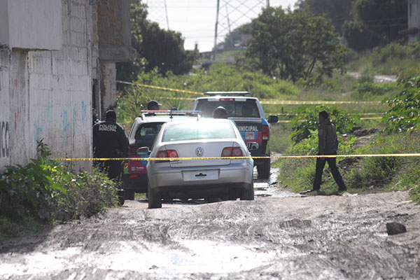 Localizan dos cadáveres con impactos de bala y huellas de violencia