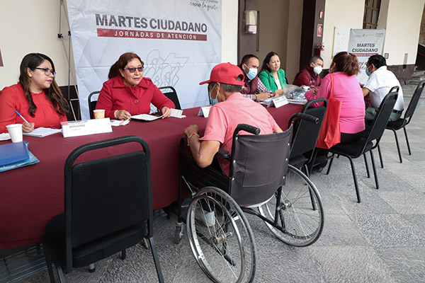 En “Martes Ciudadano”, SEDIF recibe y apoya a grupos de atención prioritaria