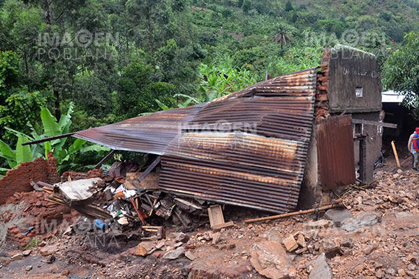 Deslizamientos de tierra dejan 17 muertos y cinco desaparecidos en Nepal