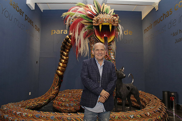 Llega a su fin la exitosa expo "Pasiones por México" de César Menchaca