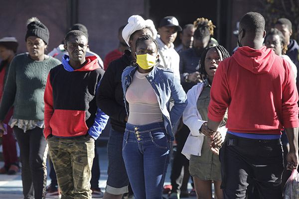 Migrantes son detenidos por el INM pese a tener permiso provisional