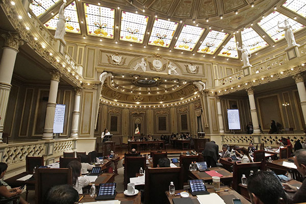 Congreso recibe iniciativa de reforma al sistema judicial