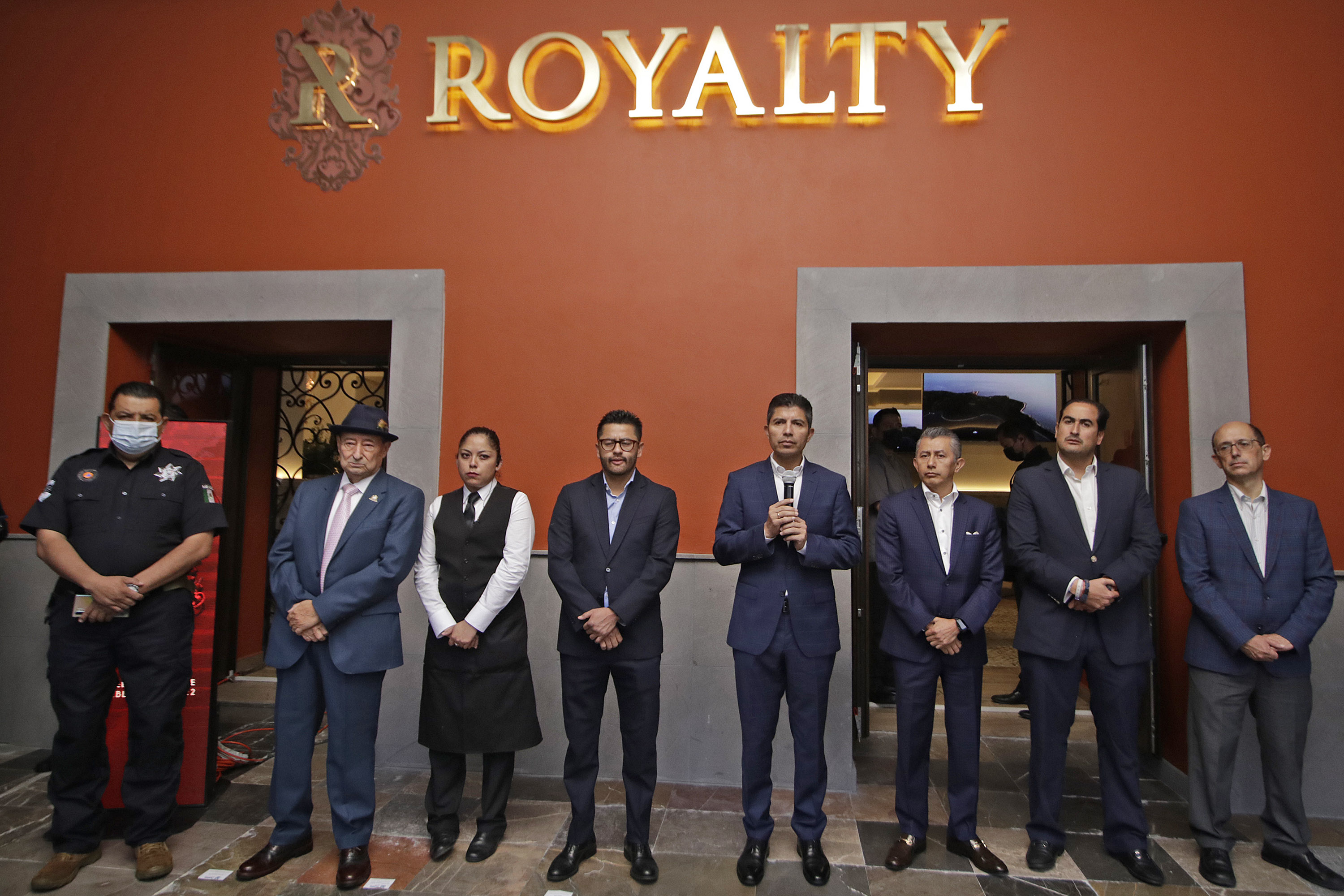 Reabre emblemático hotel Royalty tras dos años en remodelación
