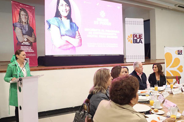 Emprendimiento digital para mujeres busca desarrollo económico: Economía