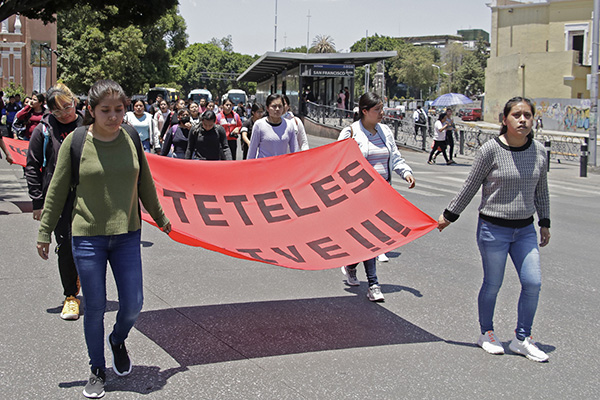 Normalistas de Teteles están influenciados por funcionarios: Barbosa