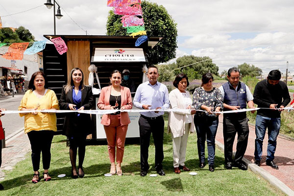 Inaugura Mundo Tlatehui módulos de información turística en el municipio