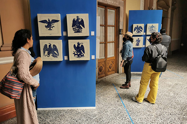 Talavera poblana deja huella en "V Muestra Internacional de Folklore y Artes Tradicionales"
