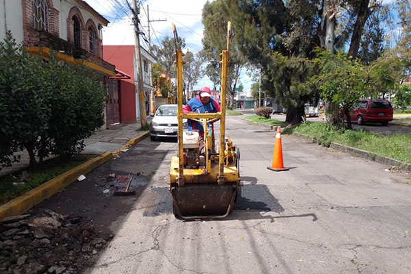 Cuadrillas del Ayuntamiento taparon más 3,000 baches en última semana de septiembre
