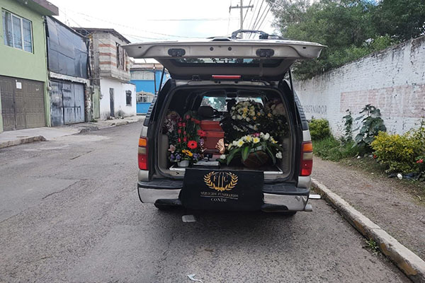 Sepultan en Veracruz a mujer asesinada en motel de Cholula