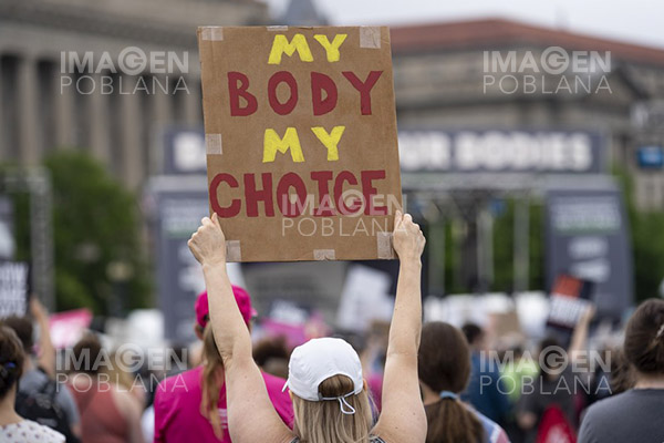 Manifestantes exigen el derecho al aborto en ciudades de EU