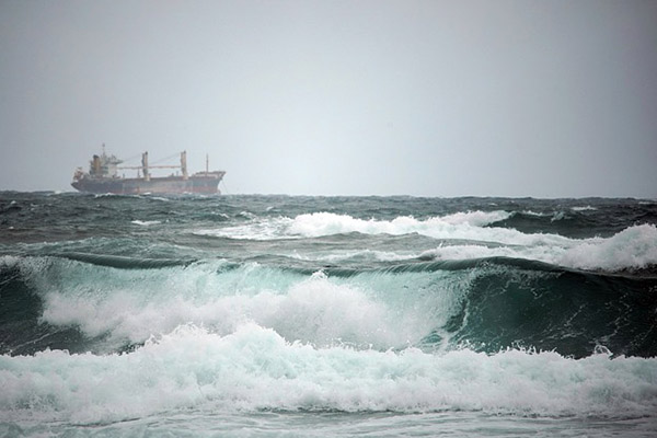 Volcadura de barco deja más de 70 desaparecidos en Nigeria