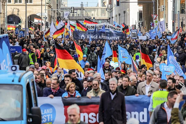Protestas por crisis en Alemania congregan a miles de personas