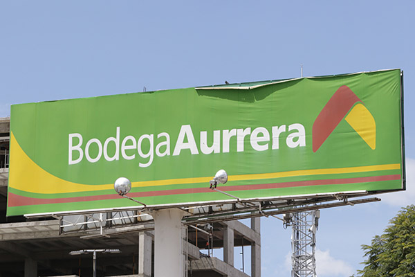 Irrumpen ladrones en Bodega Aurrera de la CAPU para robar electrónicos