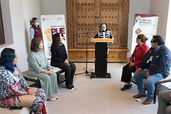 Con función de lucha libre, busca SEDIF apoyar a niños con problemas auditivos