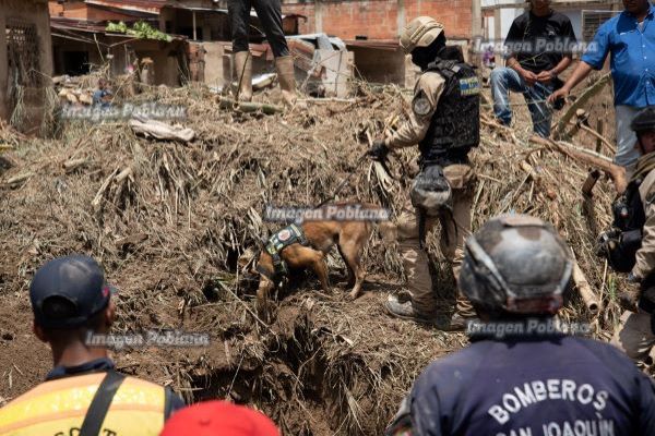 Ascienden a 50 los fallecidos por deslave en Venezuela