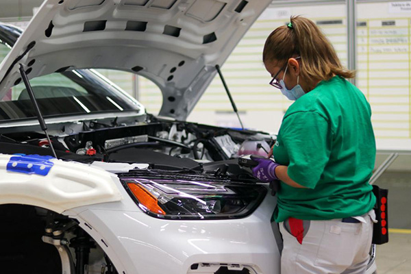 En agosto, Puebla registró mayor volumen de producción y ventas en manufacturas: Economía