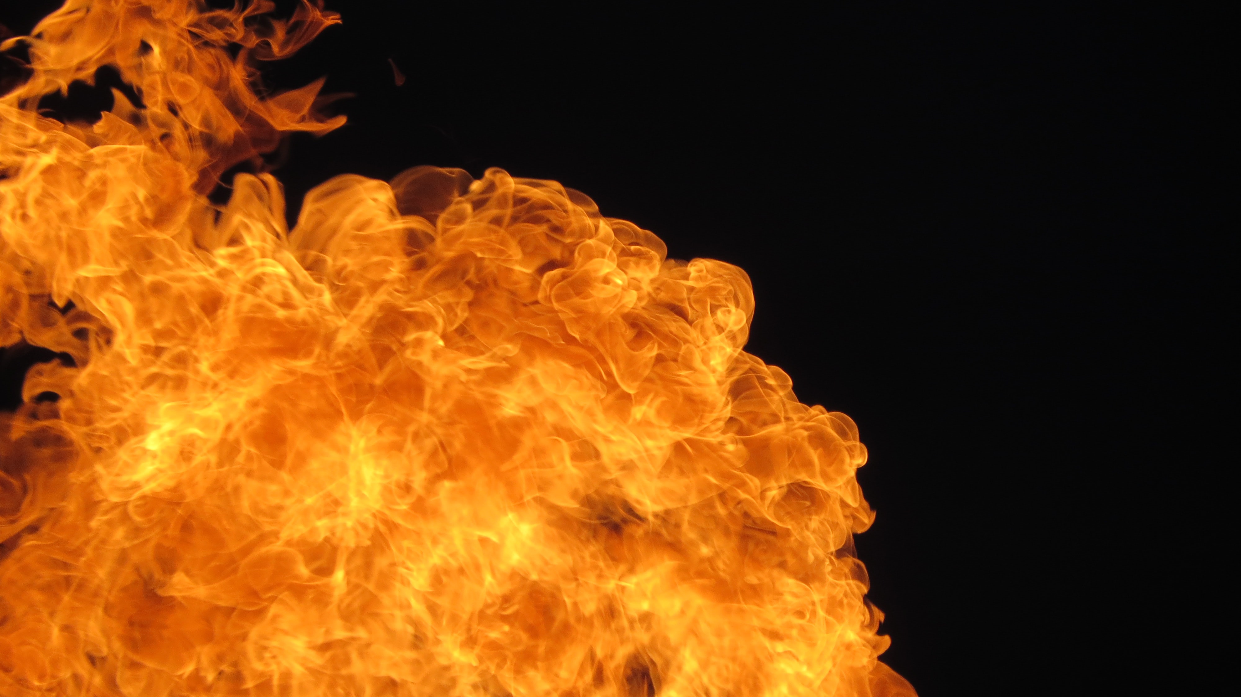 Van 8 muertos por incendio en la prisión de Evin en Irán