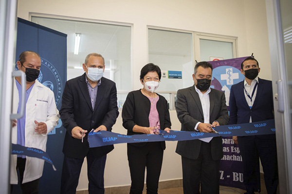 Lilia Cedillo inaugura Hospital de Pequeñas Especies en Tecamachalco