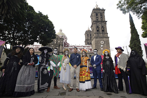 Presenta Ayuntamiento de Puebla actividades para el Día de Muertos 2022