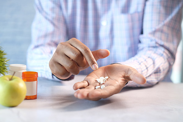 Automedicación, mal hábito que sigue poniendo en riesgo la salud de mexicanos