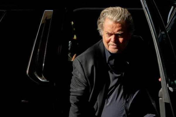 Sentencian a exasesor de Trump a 4 meses de prisión por desacato al Congreso