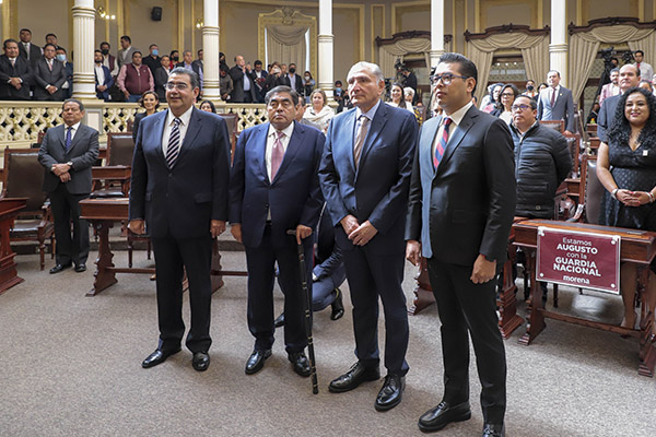 Barbosa reconoce importancia de Fuerzas Armadas en cada época de la historia