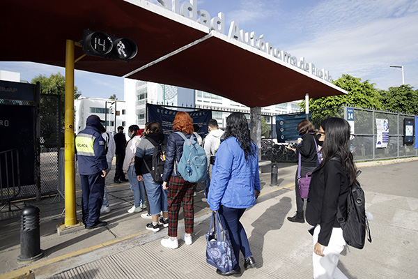 El dilema de controlar el acceso a la BUAP