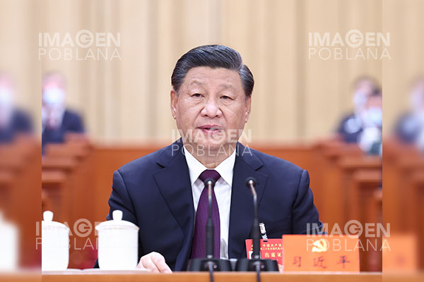 Eligen por tercera vez a Xi Jinping como secretario general del Partido Comunista de China
