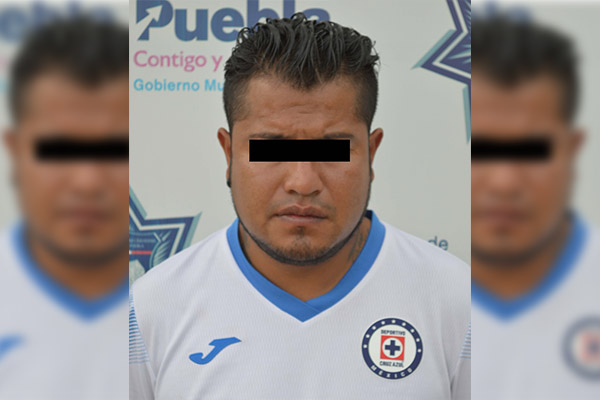 Atrapan a ladrón de transeúnte; es parte de la banda de “Los Negros”